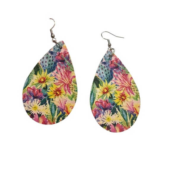 Vegan Leather Colorful Tropical Print Drop Style Earrings - Picture 4 of 5